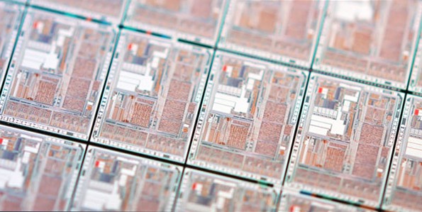 PCB廠家告訴您：集成電路現(xiàn)在可以刻在紙上了！