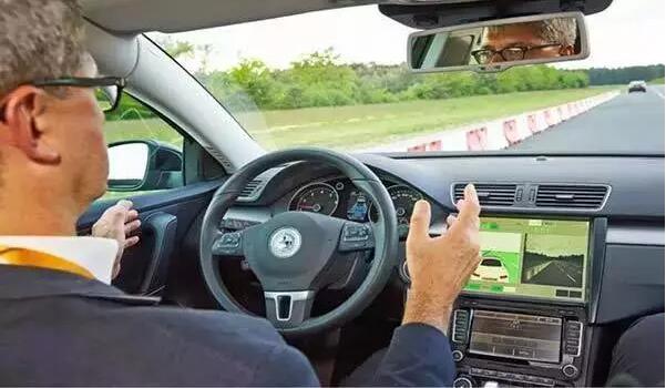 汽車FPC之汽車行業(yè)旳十大汽車科技來襲??！